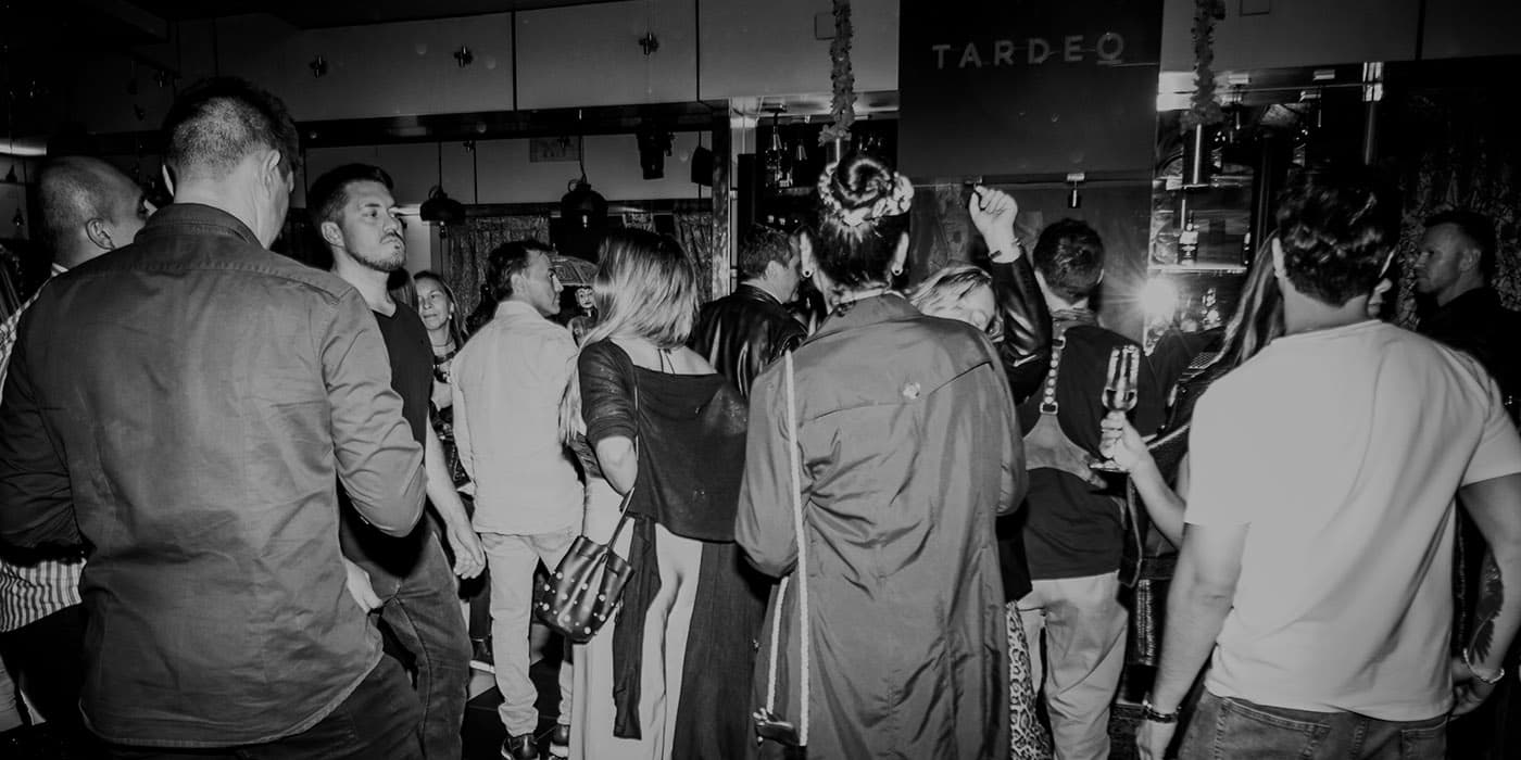 Tardeo by Sky Bar Hotel Renaissance Stgo - Portada de eventos